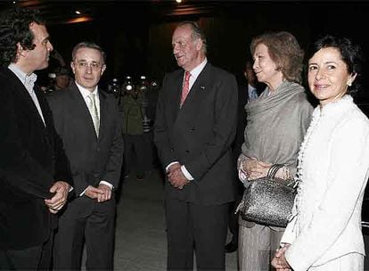 Sergio Fajardo, Álvaro Uribe, don Juan Carlos y doña Sofía, y Lina María  Moreno | Cultura | EL PAÍS