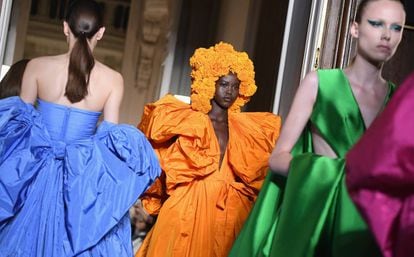 valentino diseñador vestidos