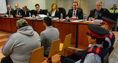 Ismael Rodríguez (segon per l'esquerra), en el judici d'aquest dilluns.