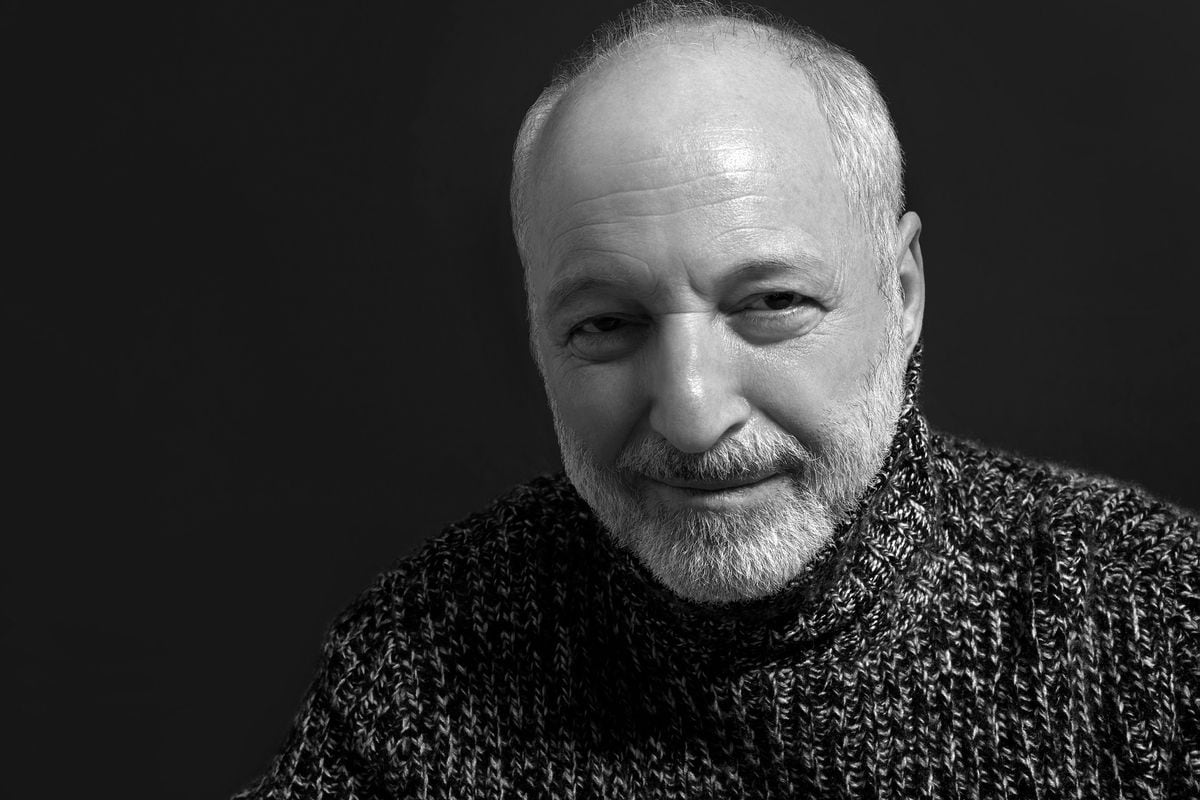 André Aciman: “Niente è stabile, non la nazionalità, non la religione, a volte la sessualità” |  ICONA