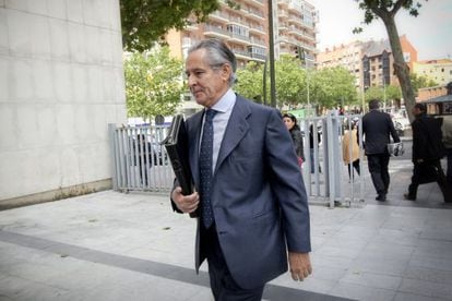 El expresidente de Caja Madrid, Miguel Blesa, en los juzgados.