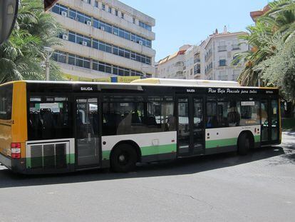 Un autobús de la red de transporte público de Jaén.