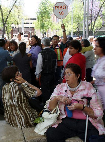 El país está situado en una de las zonas sísmicas más importantes del mundo, donde interactúan varias placas tectónicas, como la del Pacífico, Cocos, Norteamérica, Caribe y Rivera.