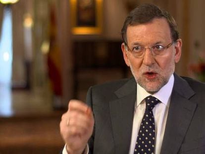 Rajoy rebaja del 7 al 6,8% la cifra del déficit de España del año pasado