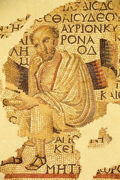 Mosaico del filósofo Metrodorum, discípulo de Epicuro, en el Museo Rolin de Autun (Francia). 