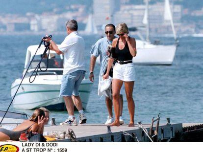 La princesa Diana con Dodi Al Fayed, en Saint Tropez (Francia), en verano de 1997. 