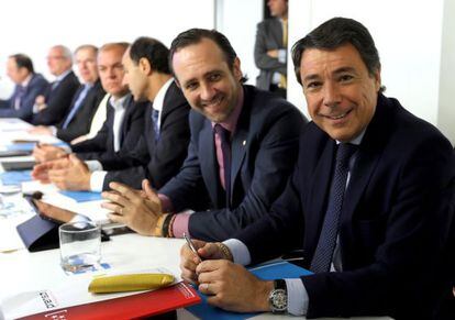 Ignacio González y José Ramón Bauzá en el Comité Ejecutivo del PP.