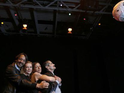 Germ&aacute;n Torres, Paloma Pedrero, Esperanza Pedre&ntilde;o y Juli&aacute;n Asensio, de Ca&iacute;dos del cielo. 