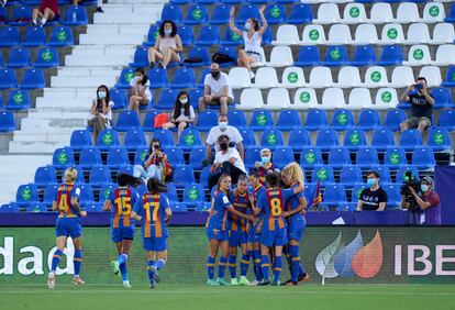 Las jugadoras del FC Barcelona celebran un gol ante el Levante en la final de la Copa de la Reina, el pasado 30 de mayo.