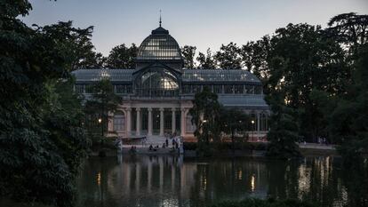 Palacio de Cristal en el parque del Retiro, este sábado.