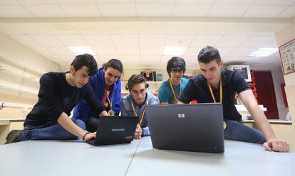 Los ganadores del CyberCamp en el colegio Montserrat de Madrid.