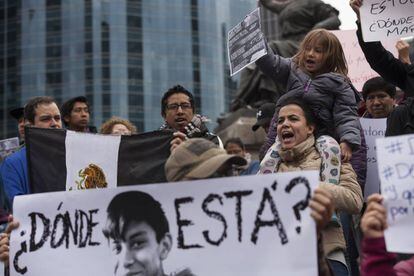 Protesta por la desaparición de Marco Sánchez Flores.
