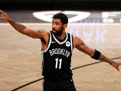 Kyrie Irving durante un partido entre Brooklyn y Atlanta en enero de 2020.