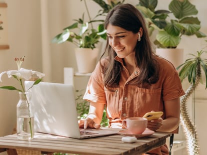 Las mejores regletas verticales para colocar en la mesa de trabajo, Comparativas