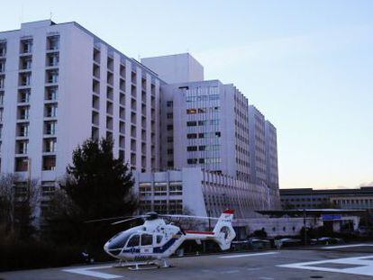 El hospital de Grenoble donde est&aacute; ingresado Schumacher.