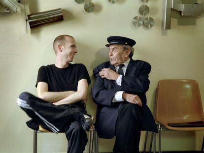 Paco Mor&aacute;n, junto al director Francesc Paez, en un descanso del rodaje de &Uacute;ltima sesi&oacute;n.