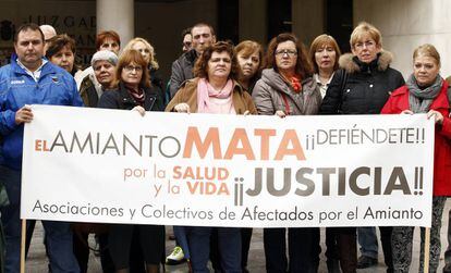 Familiares y víctimas del amianto en Madrid
