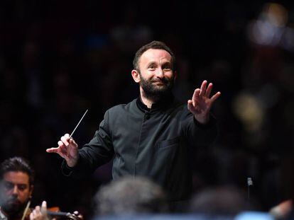 Kirill Petrenko dirige a la Filarmónica de Berlín en los Proms, el pasado sábado en el Royal Albert Hall.