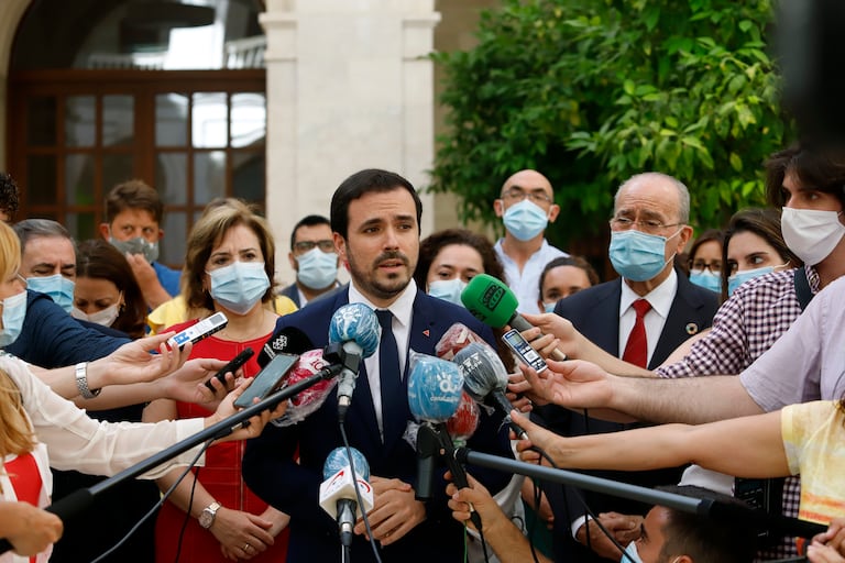El ministro de Consumo, Alberto Garzón, en una visita el Museo de Málaga.