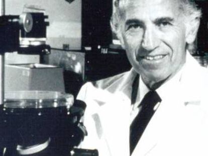 Jonas Salk va treballar en la vacuna contra la poliomielitis i va rebutjar que es patentés.