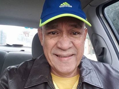 El reportero Carlos Domínguez. Foto tomada de su perfil de Facebook.