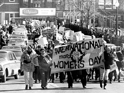 Marcha por el Día Internacional de la Mujer el 8 de marzo de 1970 en Boston, Estados Unidos.