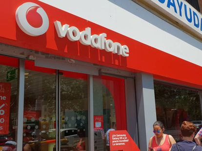 Una tienda de Vodafone en Madrid.