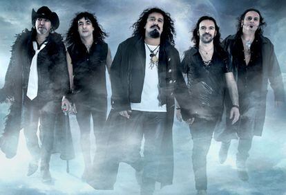 Los integrantes de la banda de rock Mägo de Oz, en una imagen de promoción, actuarán el 2 de julio en Barakaldo.