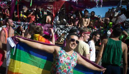 Manifestació del Pride Barcelona a l'avinguda Paral·lel