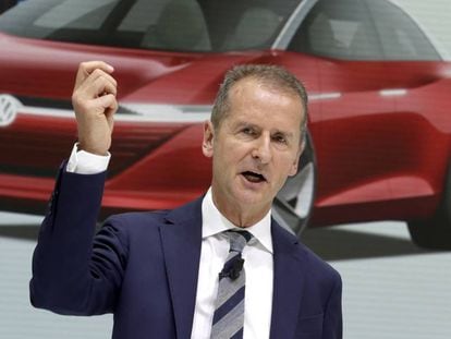 El consejero delegado de Volkswagen of the Volkswagen, Herbert Diess, durante una conferencia de prensa el agosto pasado.