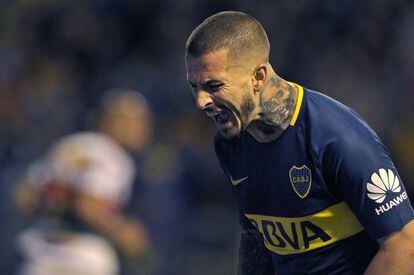 Darío Benedetto durante el último partido de Boca ante Chacarita.