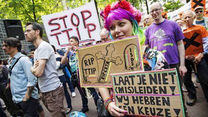 Manifestaci&oacute;n contra el TTIP, el pasado 28 de mayo en &Aacute;msterdam.