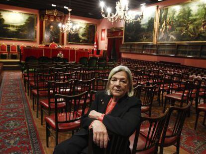 La presidenta de la Matritense, Pilar Becerril, en la sede de la institución.