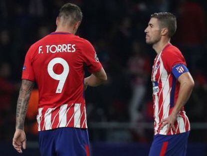 Los jugadores del Atlético muestran su frustración tras quedar casi fuera de la Champions