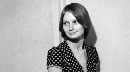 Mary Brunner el 22 de junio de 1970. Tras pasar seis años en prisión por intentar un robo de armas para secuestrar un avión y exigir la liberación de Manson, cambió de nombre y desapareció del radar público.