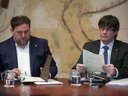 Oriol Junqueras y el presidente catal&aacute;n, Carles Puigdemont.