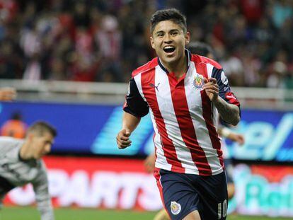 Eduardo L&oacute;pez celebra el primer gol 