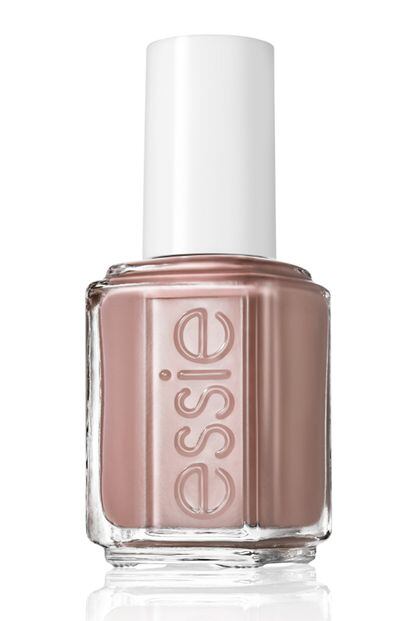 En la colección de otoño de Essie, Stylenomics, destaca el esmalte Don't Sweater it, un delicioso beige rosado que recuerda a la leche chocolateada.