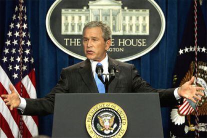George W. Bush, durante la rueda de prensa que ha ofrecido esta tarde en Washington en la que ha anunciado una ayuda de 230 millones de dólares para Líbano.
