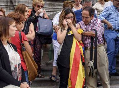 Minuto de silencio en la sede del Ayuntamiento de Bilbao por las víctimas del atentado.