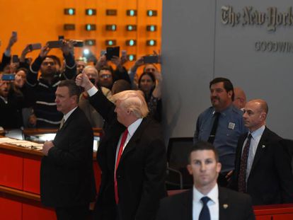 El presidente de Estados Unidos, Donald Trump, a la salida de una reunión en The New York Times en 2016. 