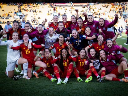 Las jugadoras de la Roja posaban antes del partido de cuartos del Mundial ante el equipo de Países Bajos, disputado en Wellington, en una imagen de la Federación.