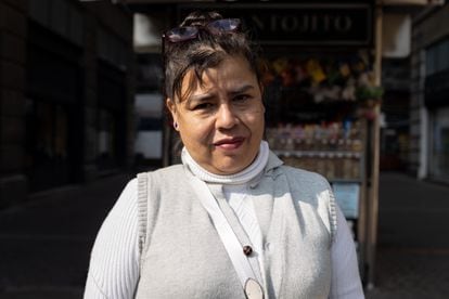 Merlene Guamani , 53 años, trabaja como asesora del hogar en Santiago, Chile. Va por la opción Apruebo en el plebiscito por la nueva Constitución chilena.