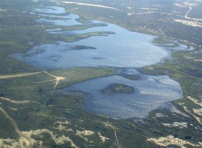 Vista aérea de la laguna Santa Olalla, en 2003. 