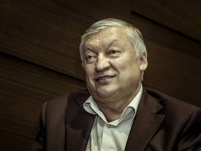 Anatoli Kárpov, en Almá Atá (Kazajistán), en 2016