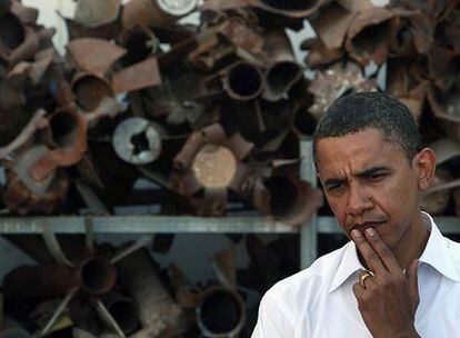 Barack Obama, ante los restos de cohetes disparados por milicianos palestinos desde Gaza contra la ciudad israelí de Sderot (sur).