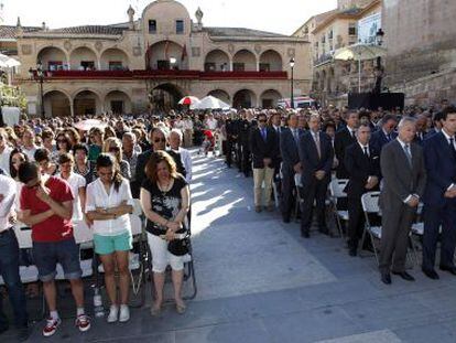 Homenaje a las v&iacute;ctimas del terremoto.