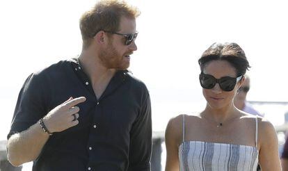 Enrique de Inglaterra y Meghan Markle, en su viaje a la Isla Fraser, Australia, el pasado octubre.