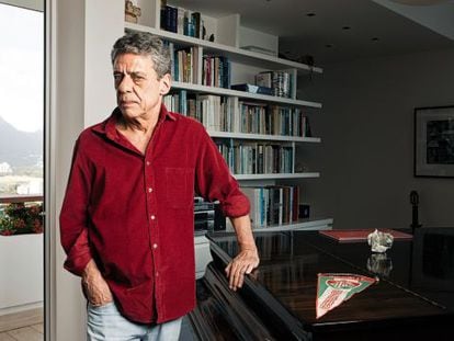 Chico Buarque, &quot;un tipo delgado y t&iacute;mido, sencillo y sonriente&quot;.