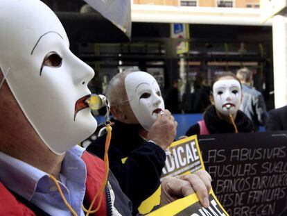 Protesta de afectados por la cláusula suelo.